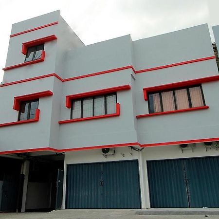 Super Oyo 1678 Jati Exclusive Homestay Bengkulu Dış mekan fotoğraf